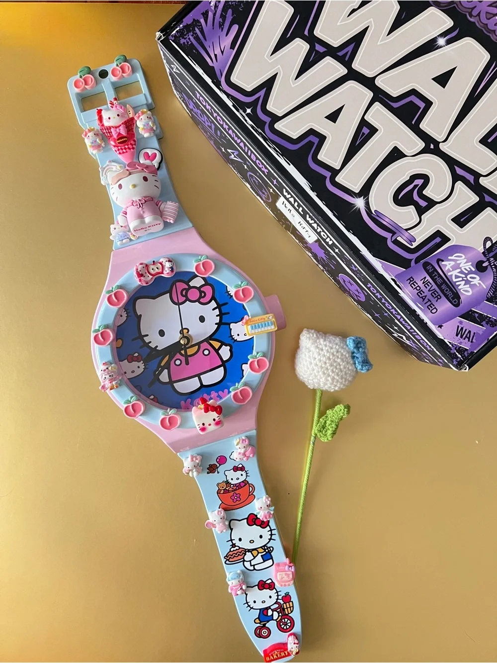 Hello Kitty Wall watch