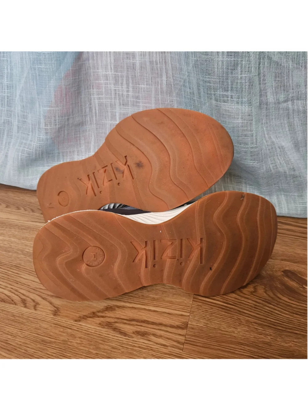 Kizik monaco sneakers