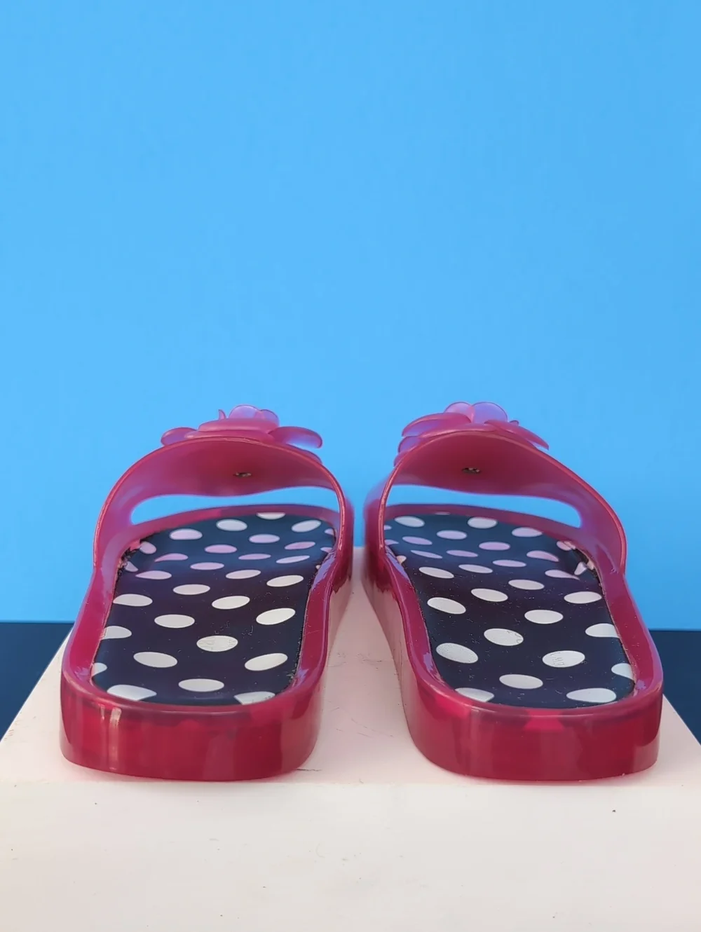 kate spade red logo-embossed accessory Sandals Size 9