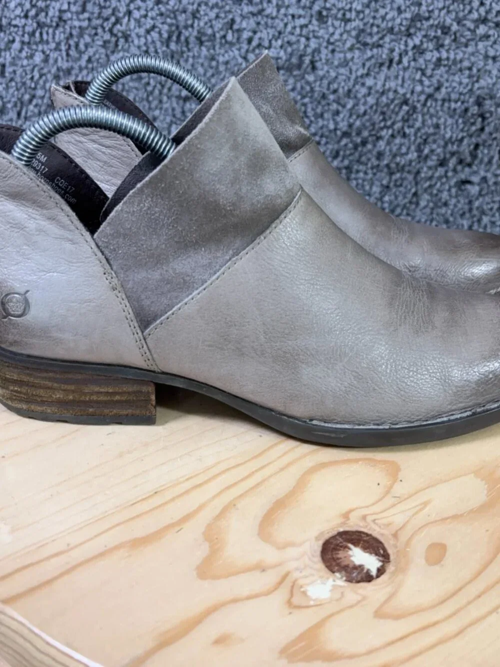 Born boots karava
