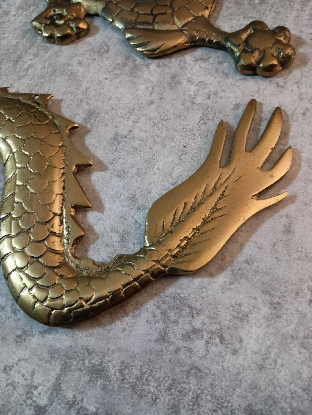 N/A elegant gold