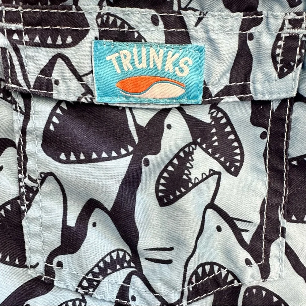 Trunks‎ Surf & Swim Co Swim Shorts Blue Sharks Youth Size XL