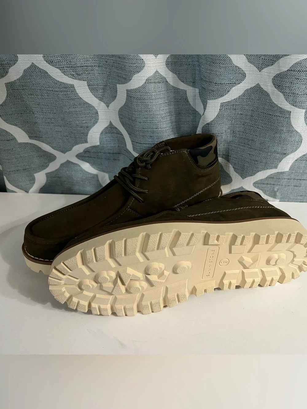 Sun + Stone nubuck everyday