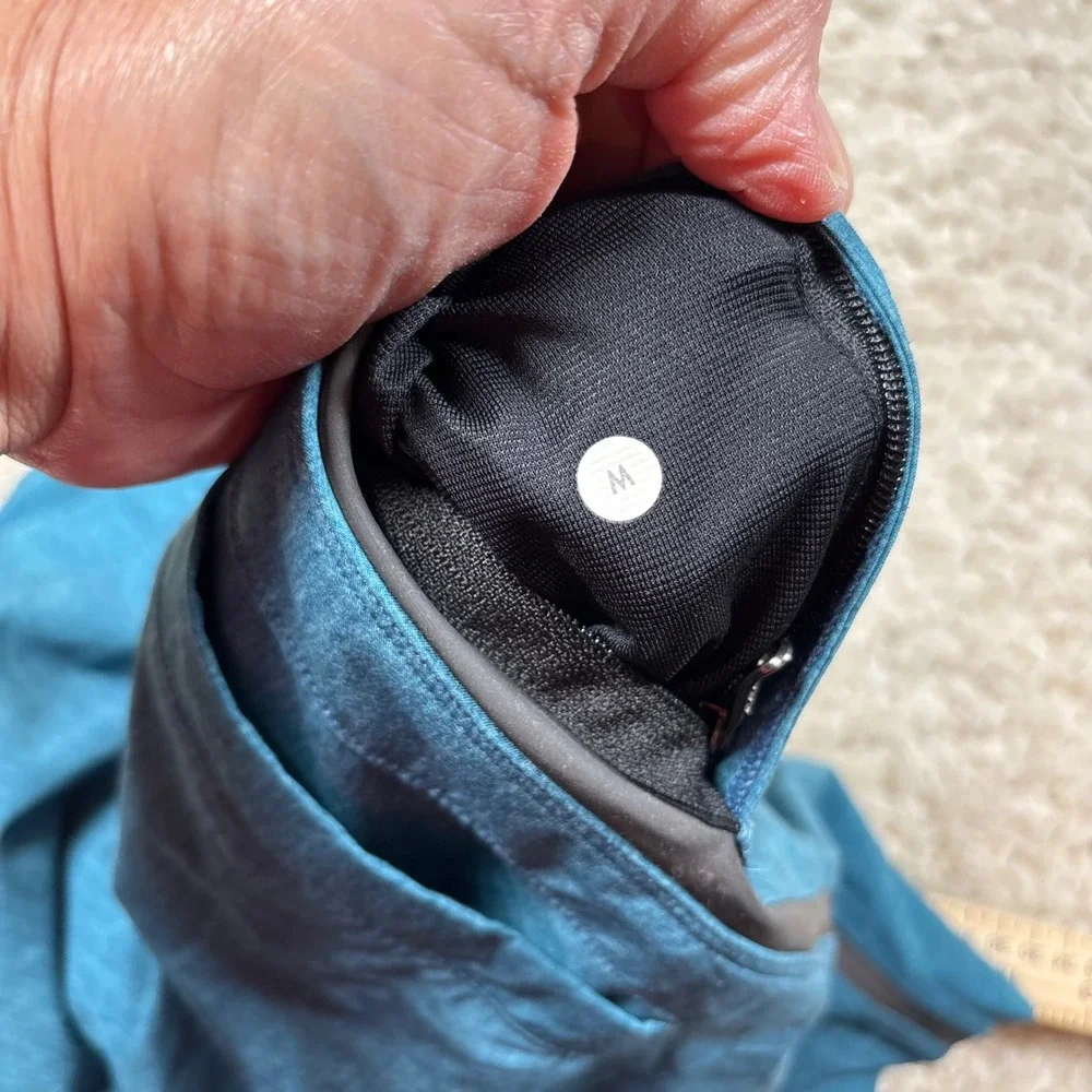 lululemon athletica pockets fit