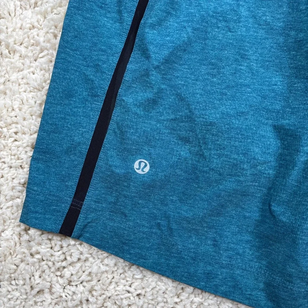 lululemon athletica hue type