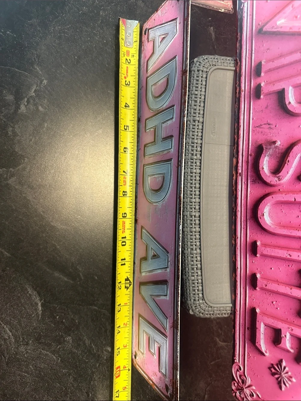 N/A vibrant pink