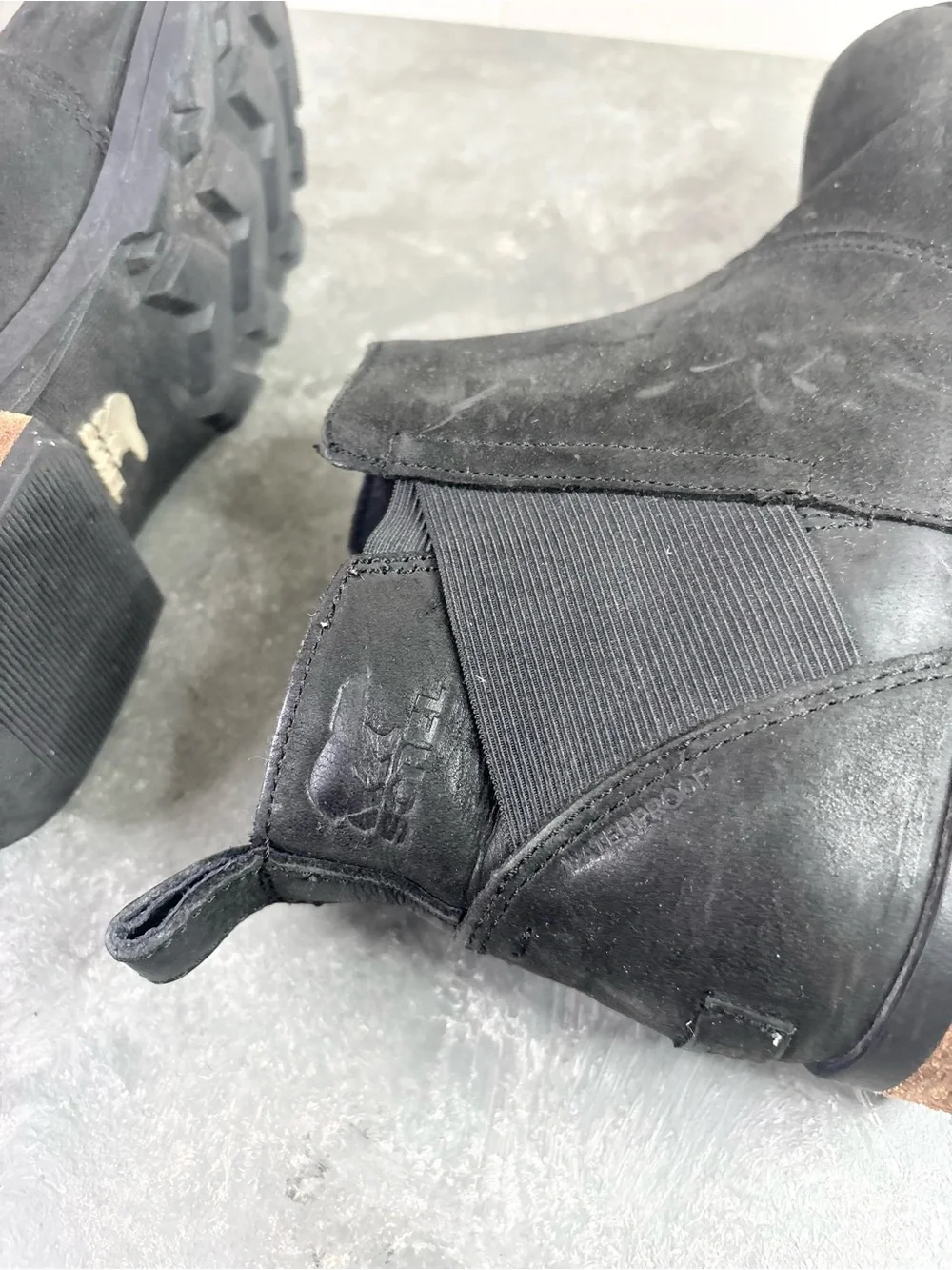 Sorel gently used