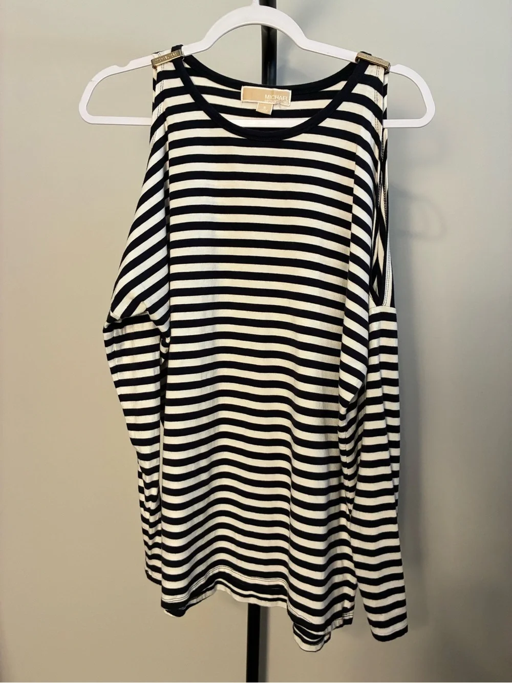 Michael Kors versatile features