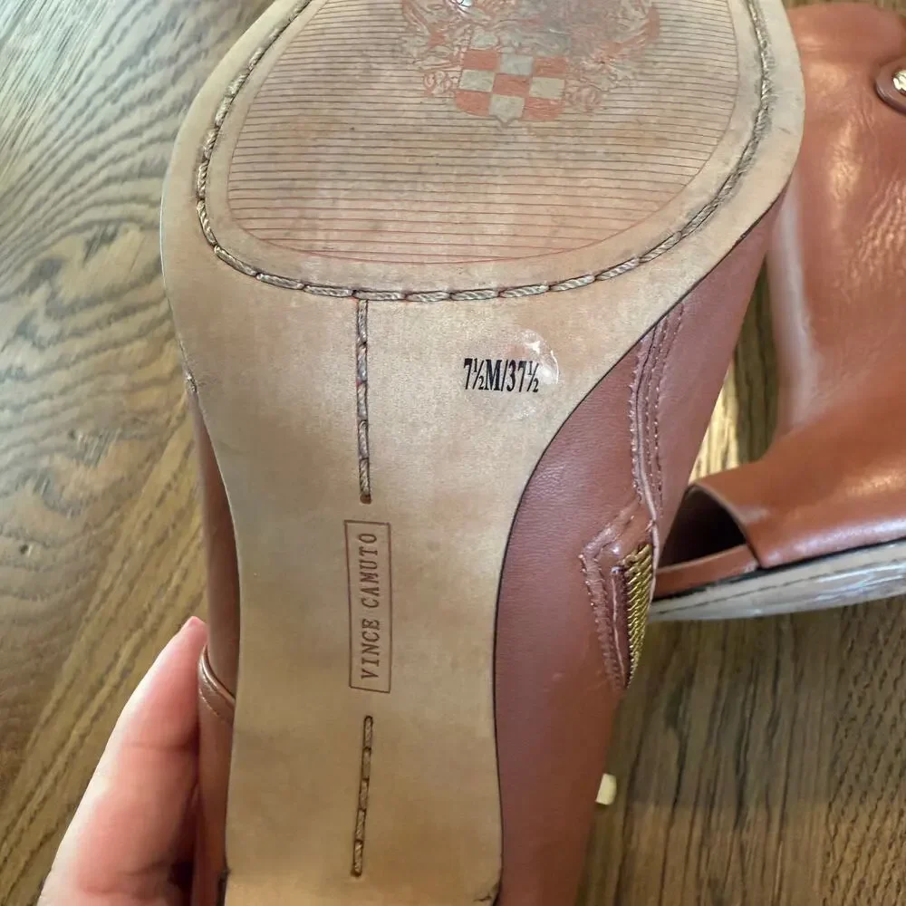 Vince Camuto vince camuto
