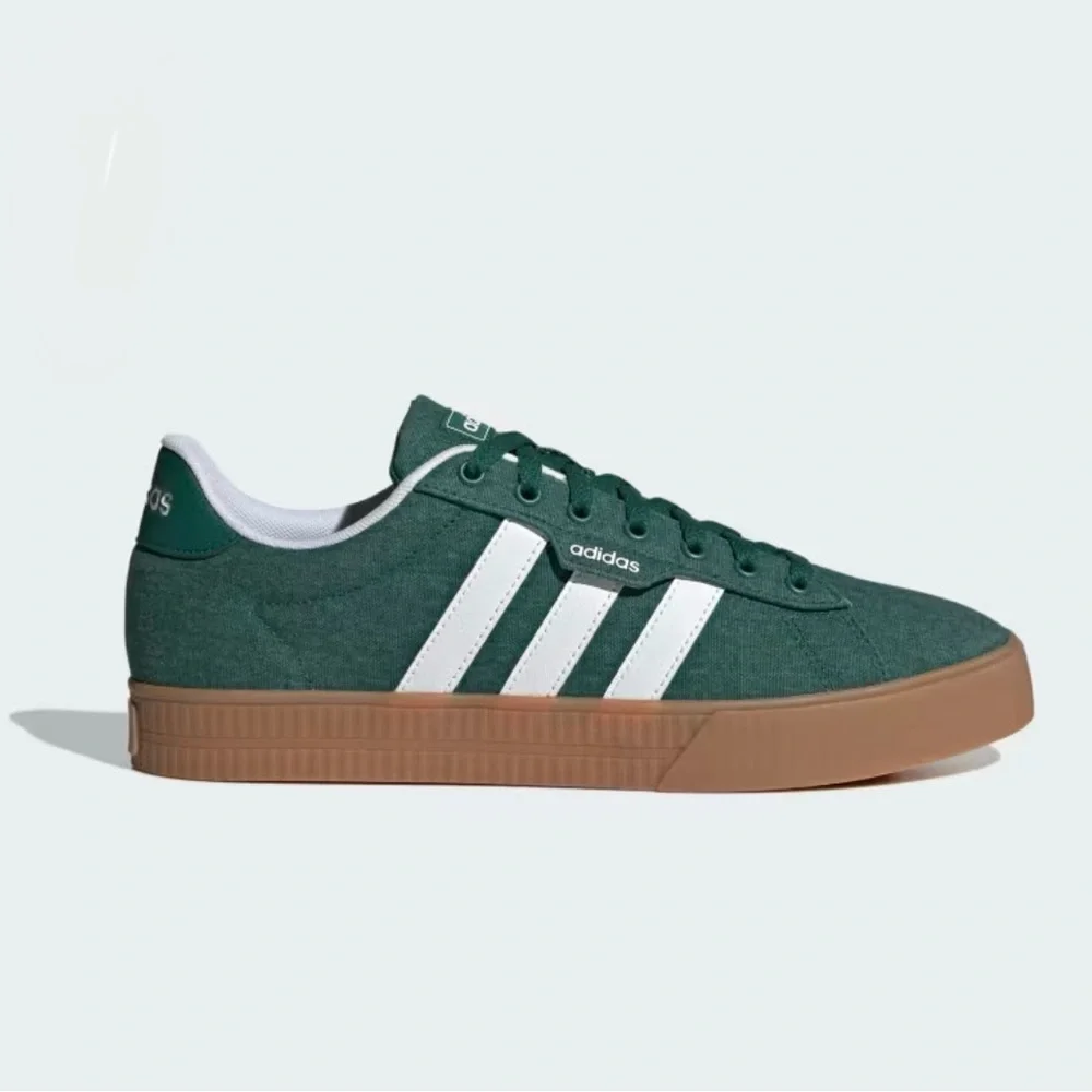 Adidas Men's Daily 3.0 Skate Shoe in Collegiate Green / Cloud White / Gum NIB