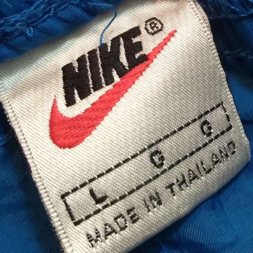 Nike front 90s