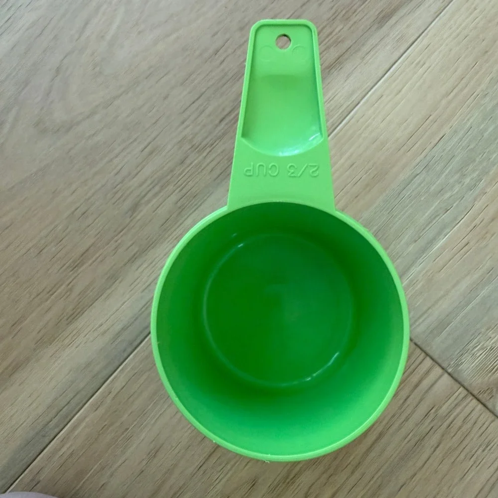 Tupperware Measuring Cup 2/3 Cup Apple Green Vintage Replacement Kitchen Tool