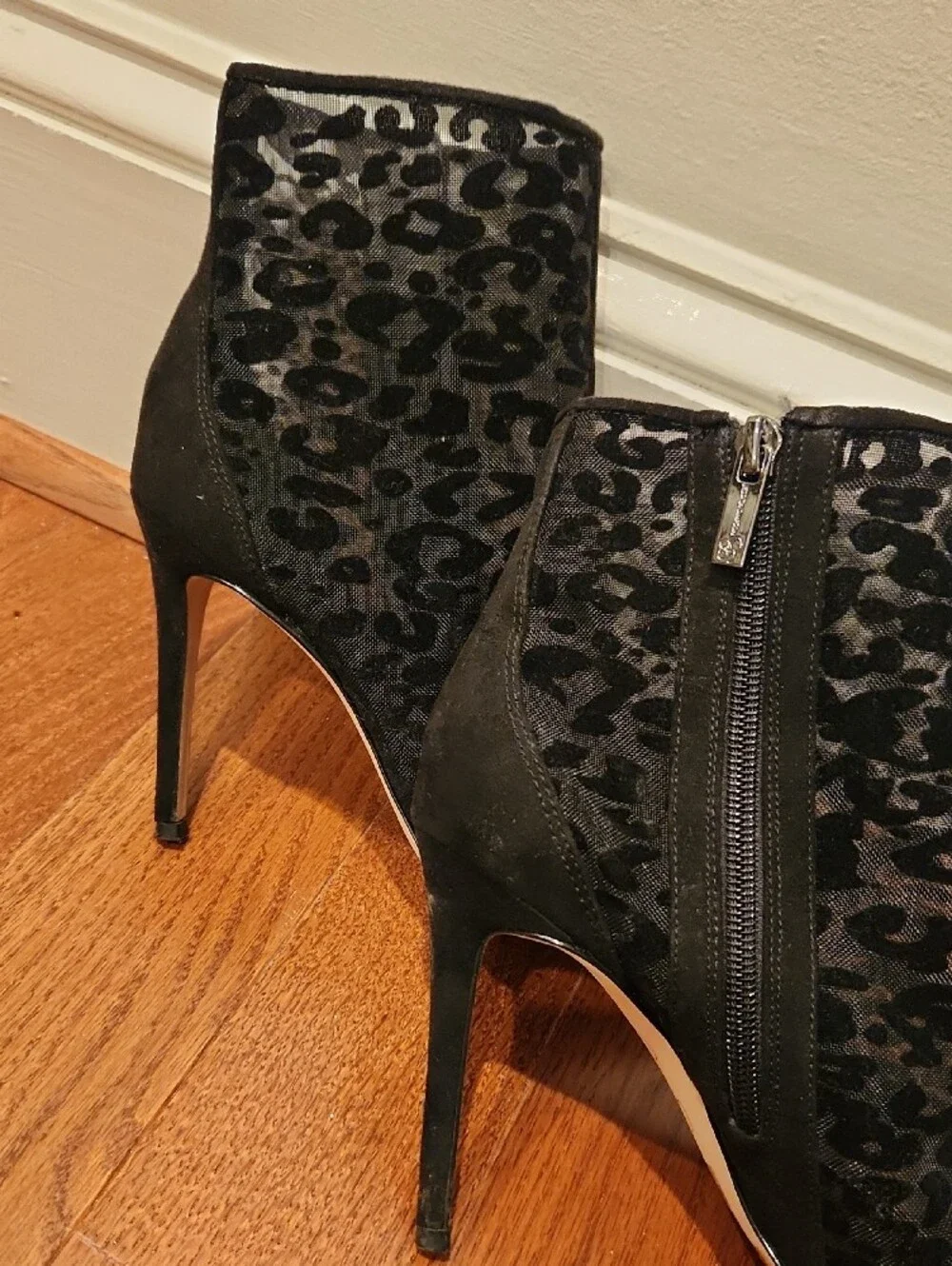 Jessica Simpson pointed versatile