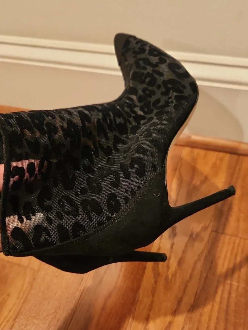 Jessica Simpson fashion mesh