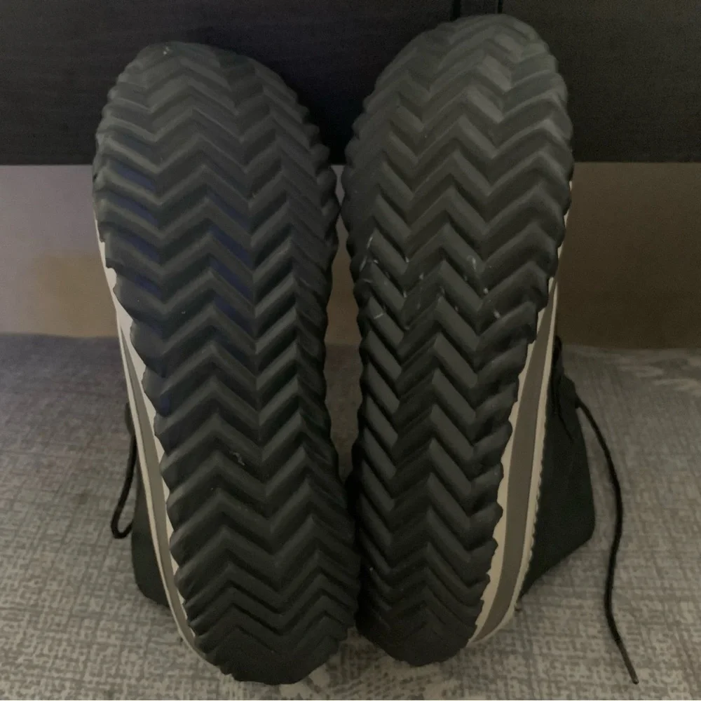 Sorel Out And About Black Duck Waterproof Ankle boots