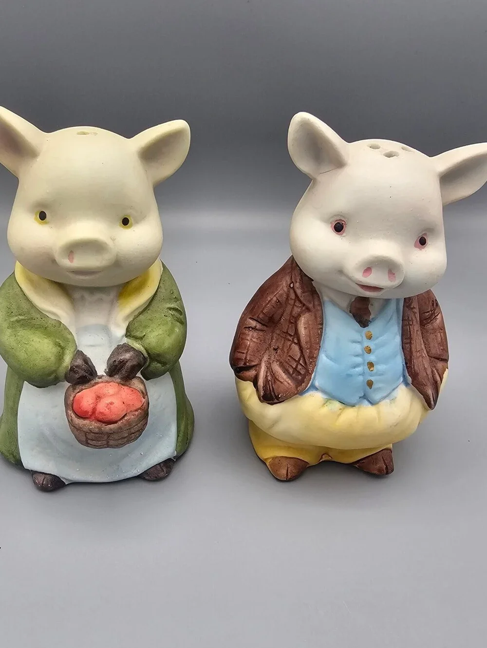 Vintage Ceramic Pig Salt and Pepper Shakers Set
