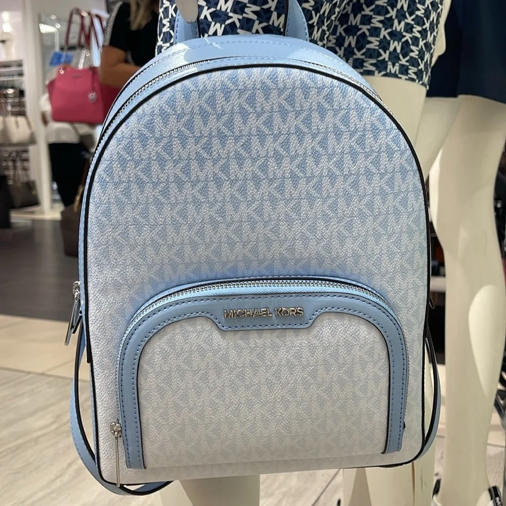 Michael Kors pocket monogram 100%