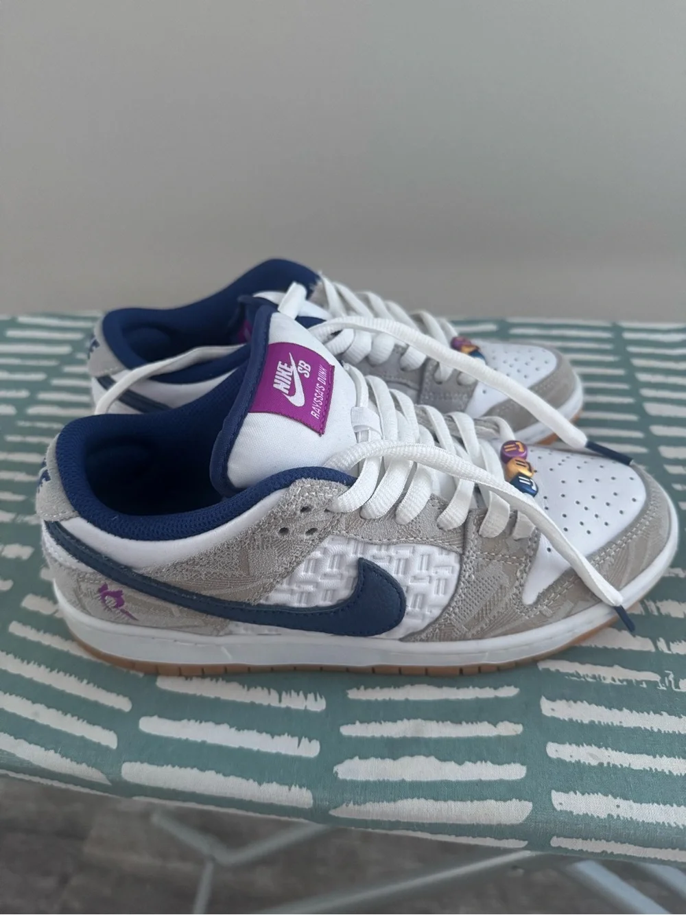 Nike SB Dunk Low Rayssa Leal Shoes Men’s size 6 women’s size 7.5