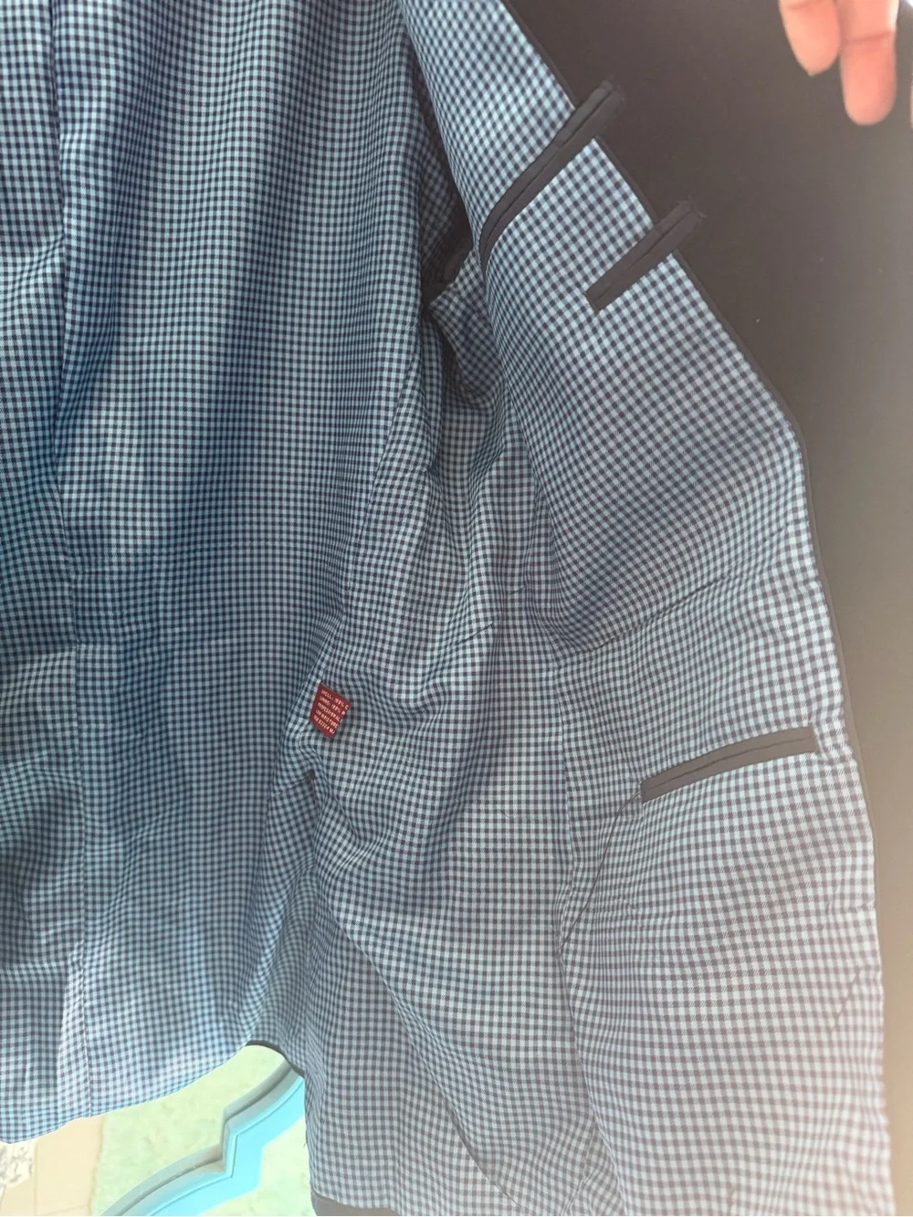 Adolfo classic tailoring