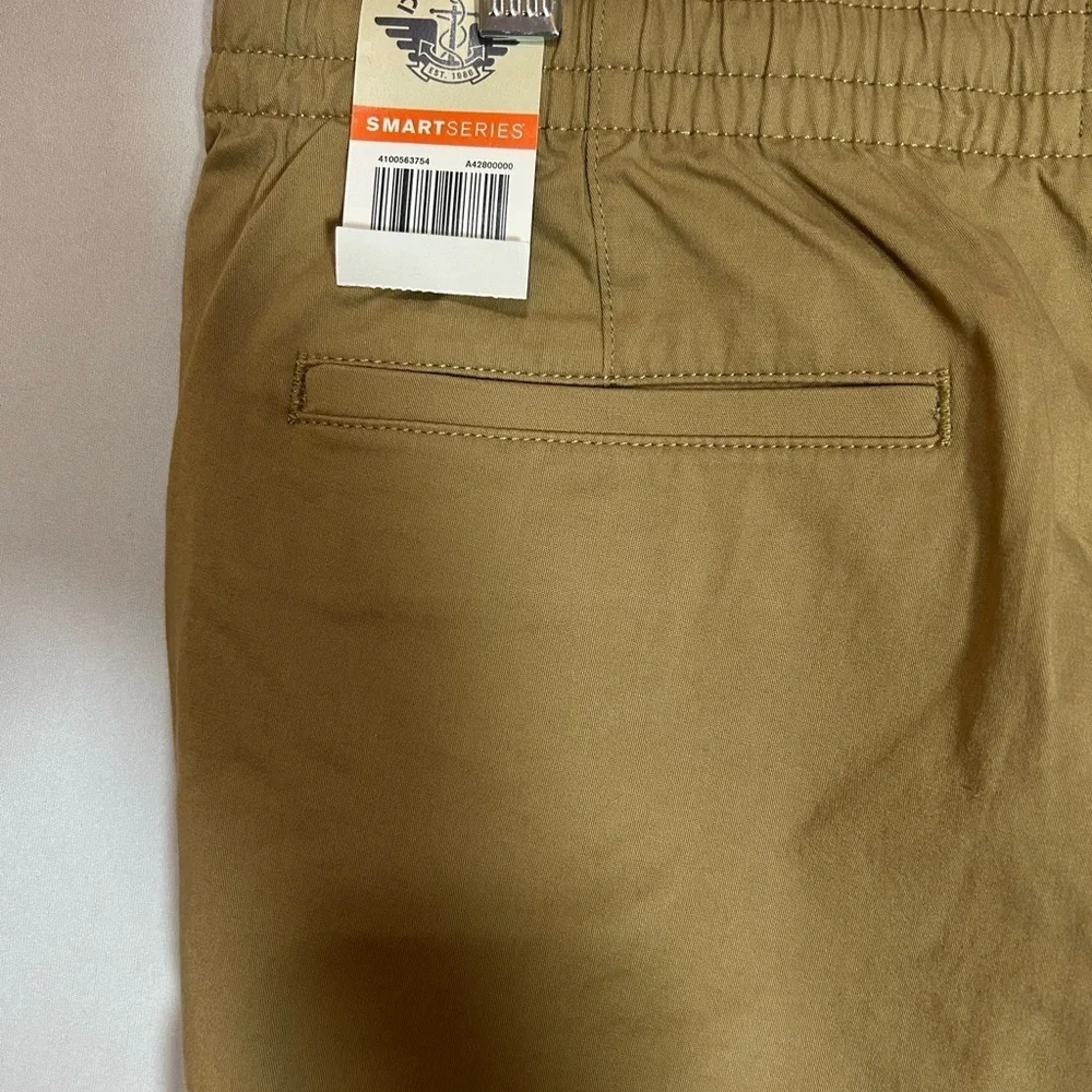 Dockers minimalist suitable