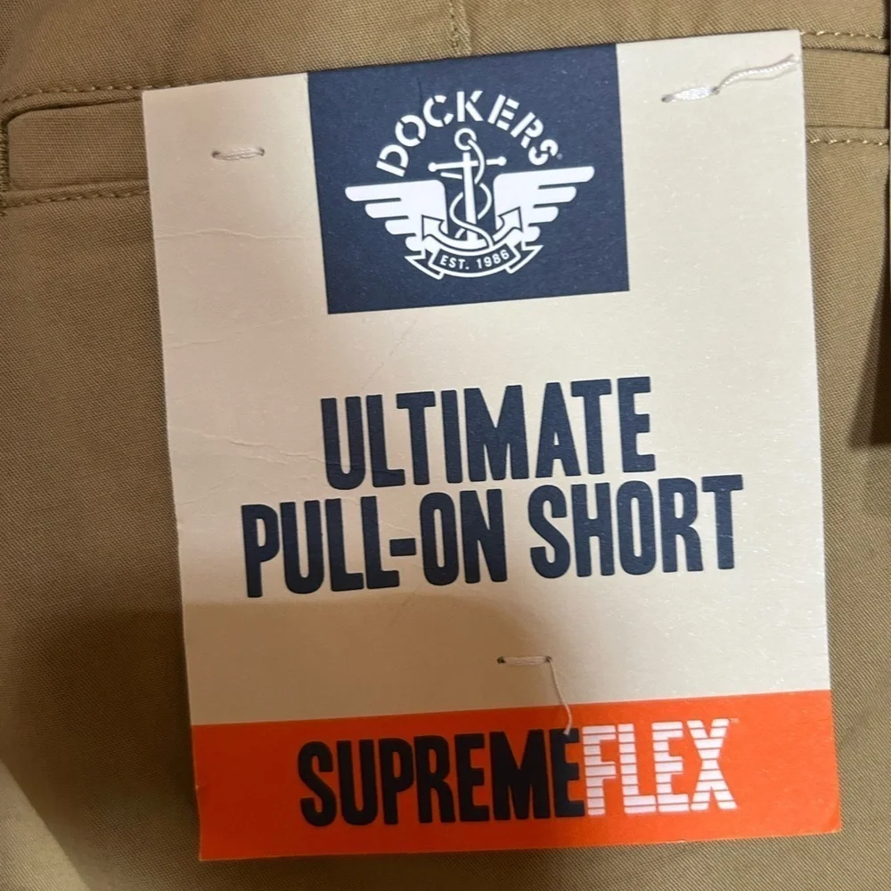 Dockers nwt any