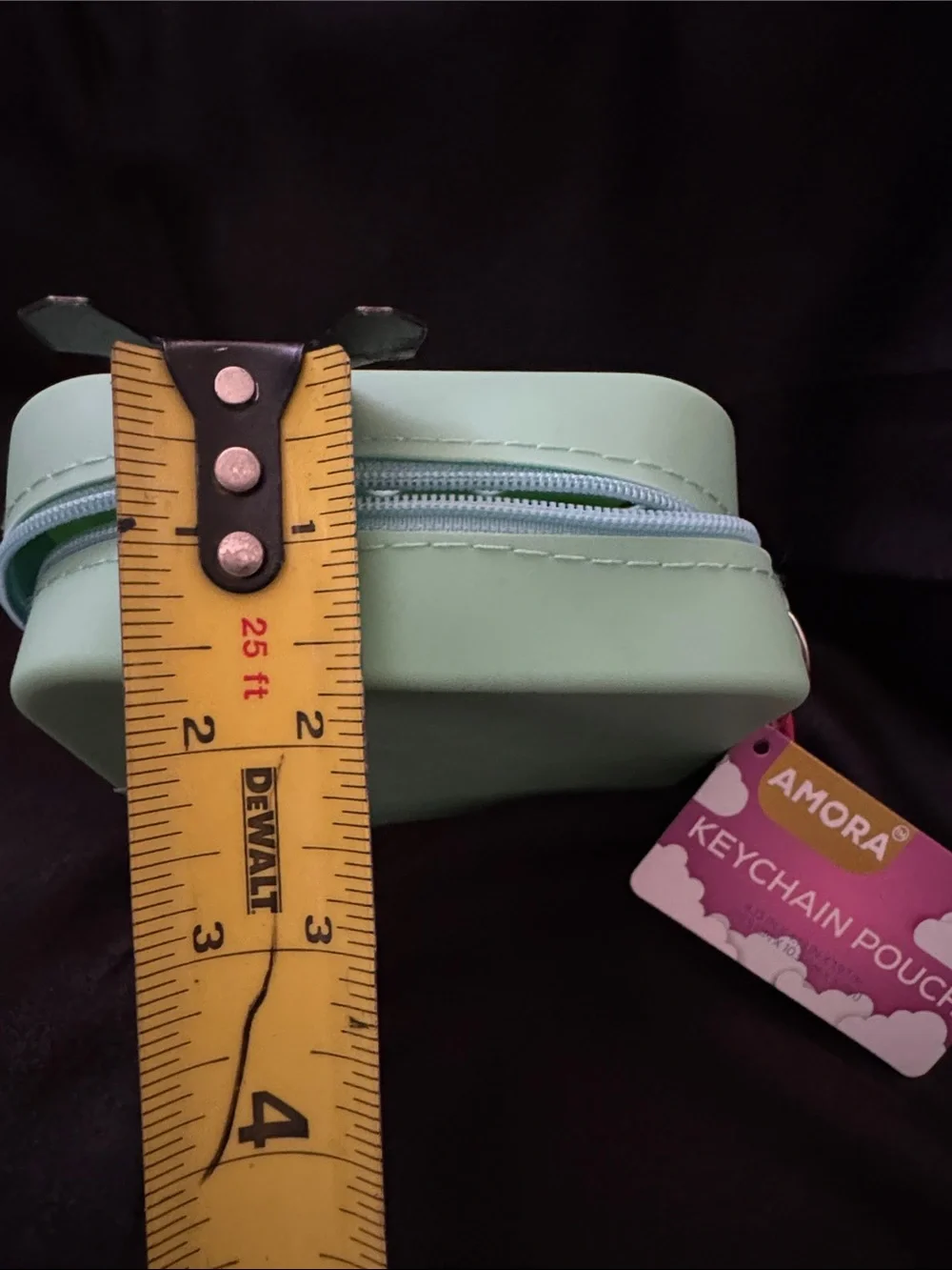 Amora bnwt mint
