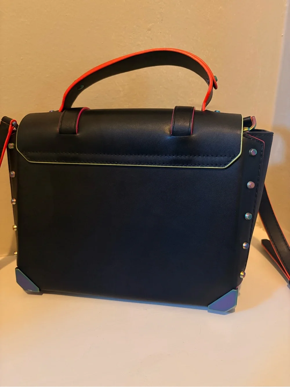 Micheal Kors Manhattan Purse