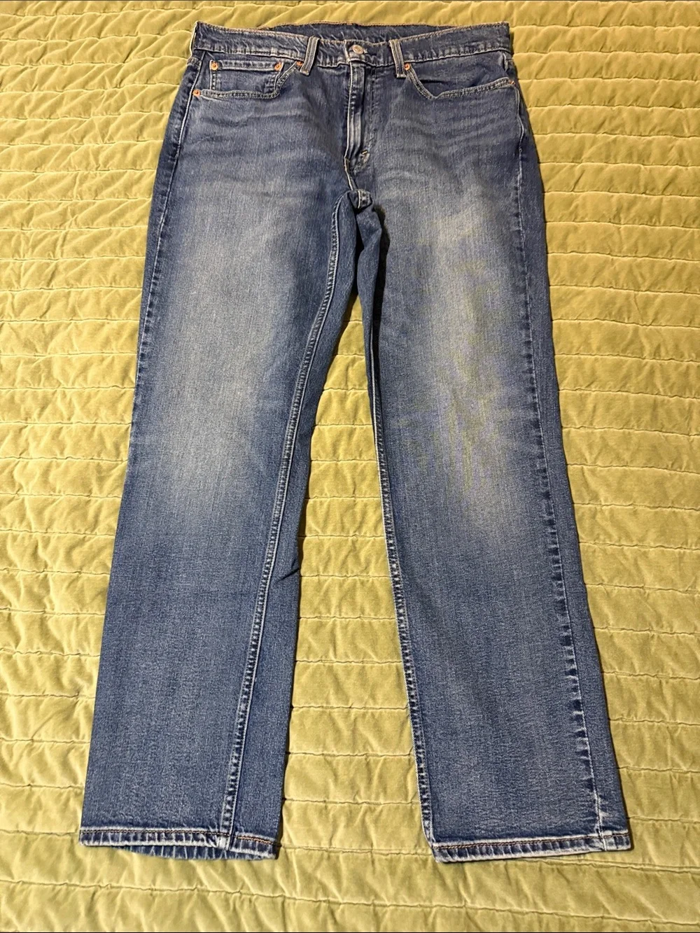 Levis simple tab