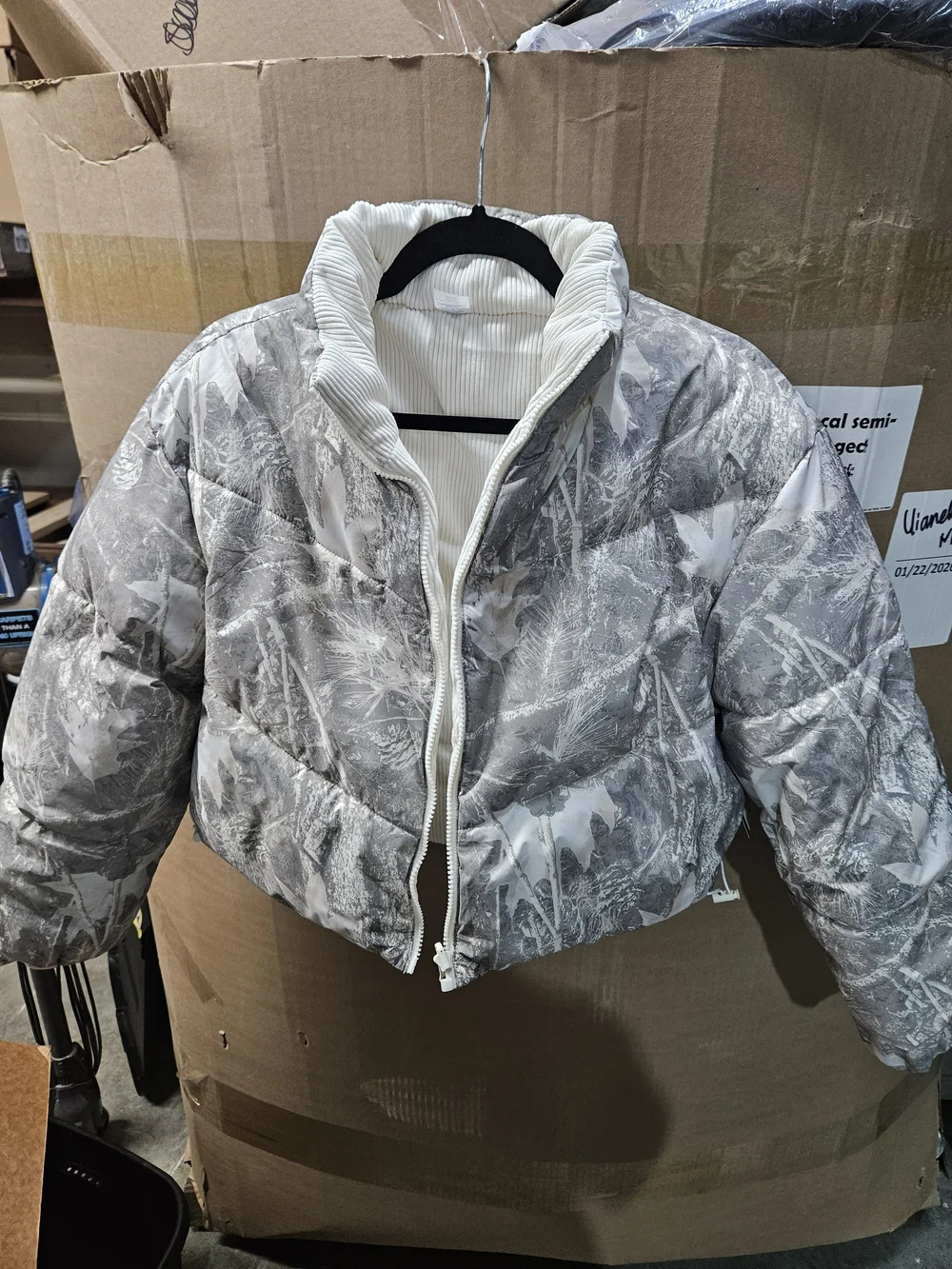 Arizona Jean Company stylish cream