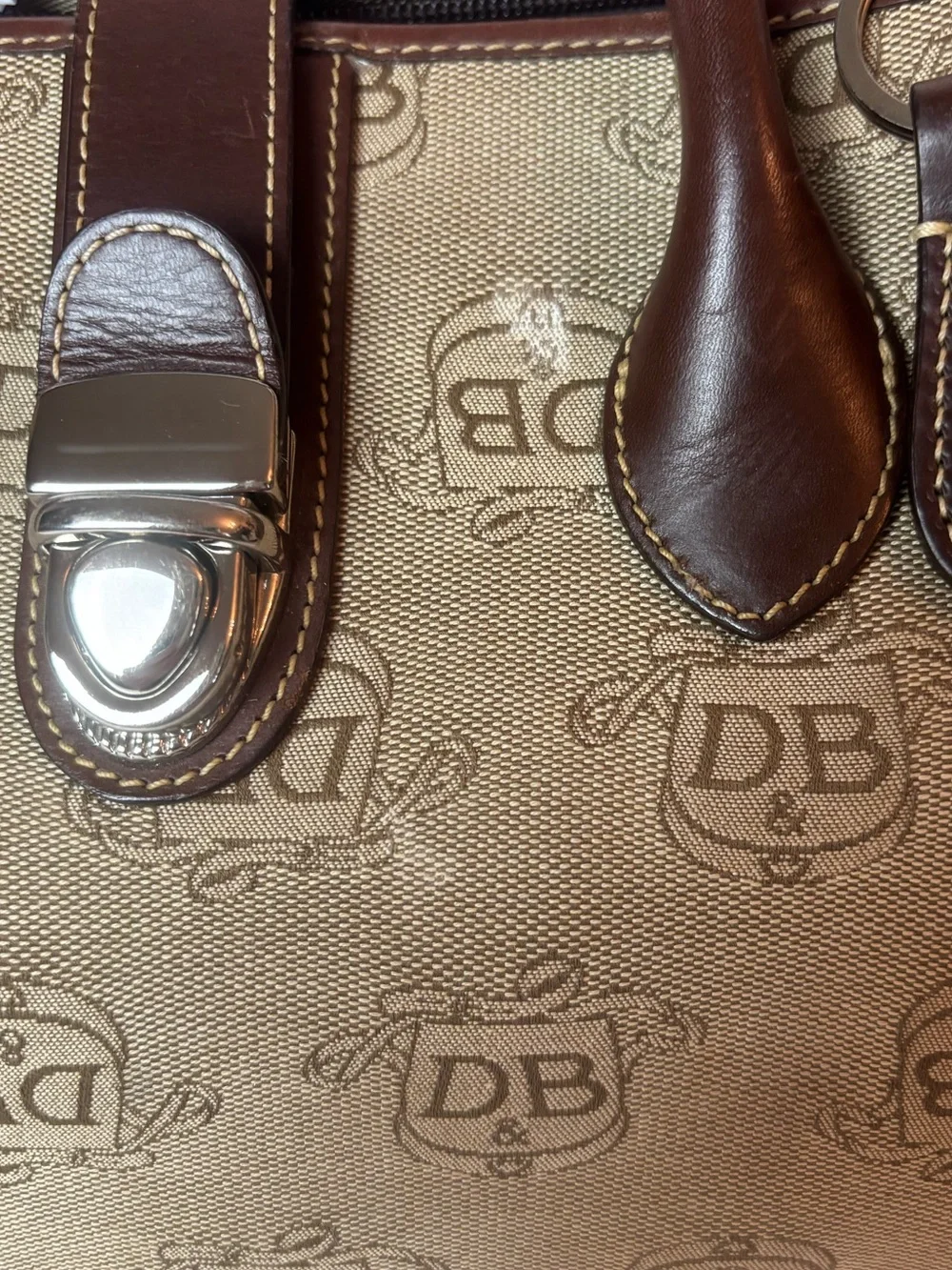 Dooney & Bourke dooney bourke