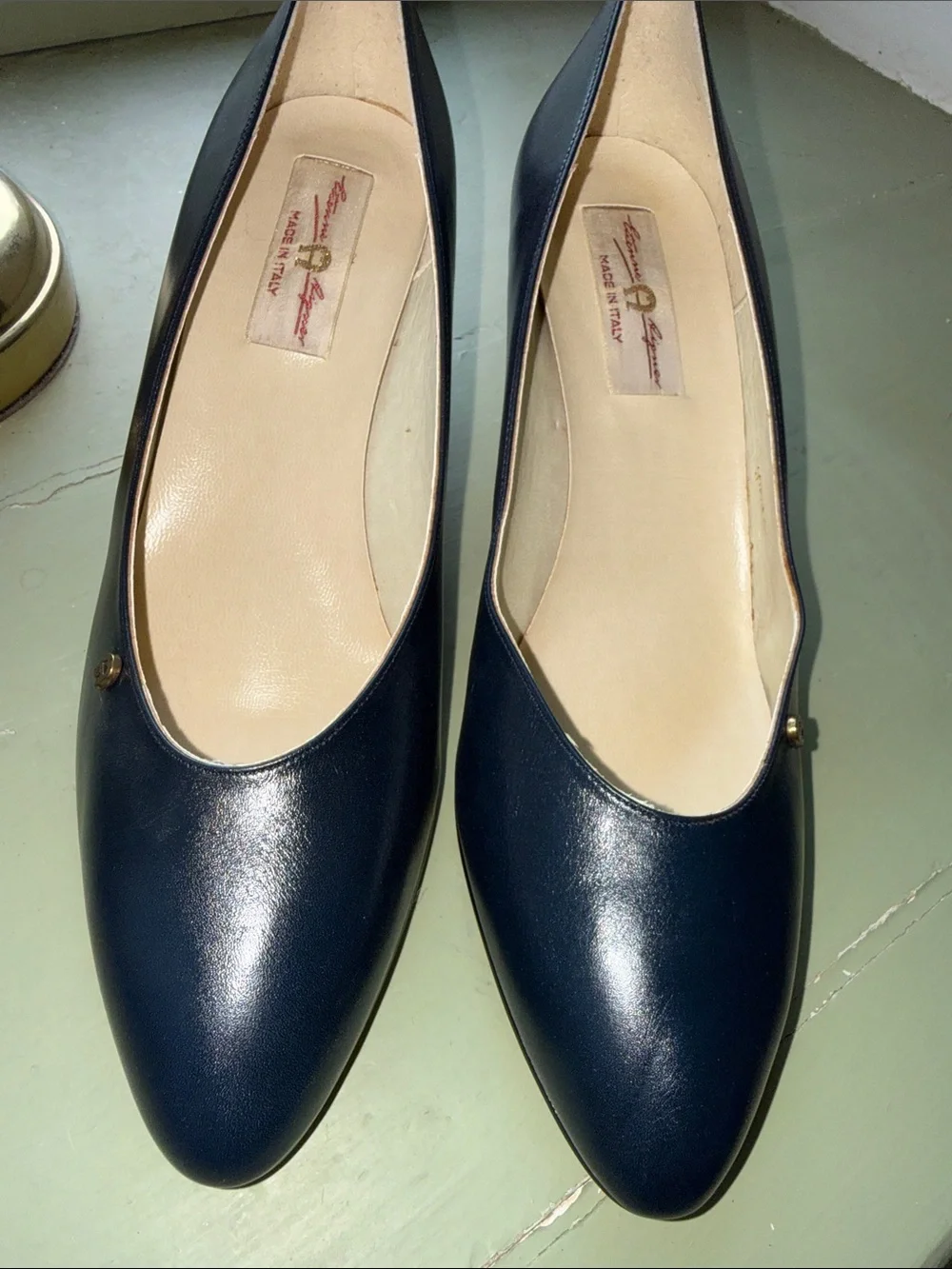 Etienne Aigner elegant navy