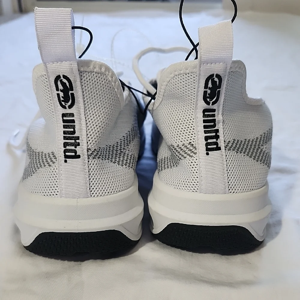 Ecko Unltd White and Gray men's knit athletic sneakers