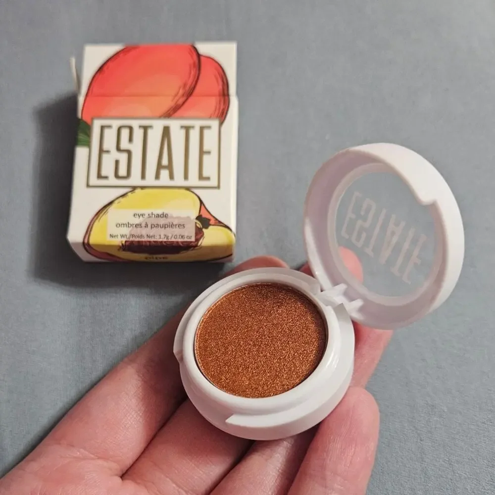 Estate beauty eyeshadow