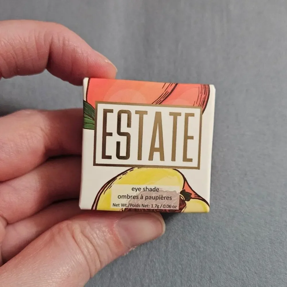 Estate beauty eyeshadow