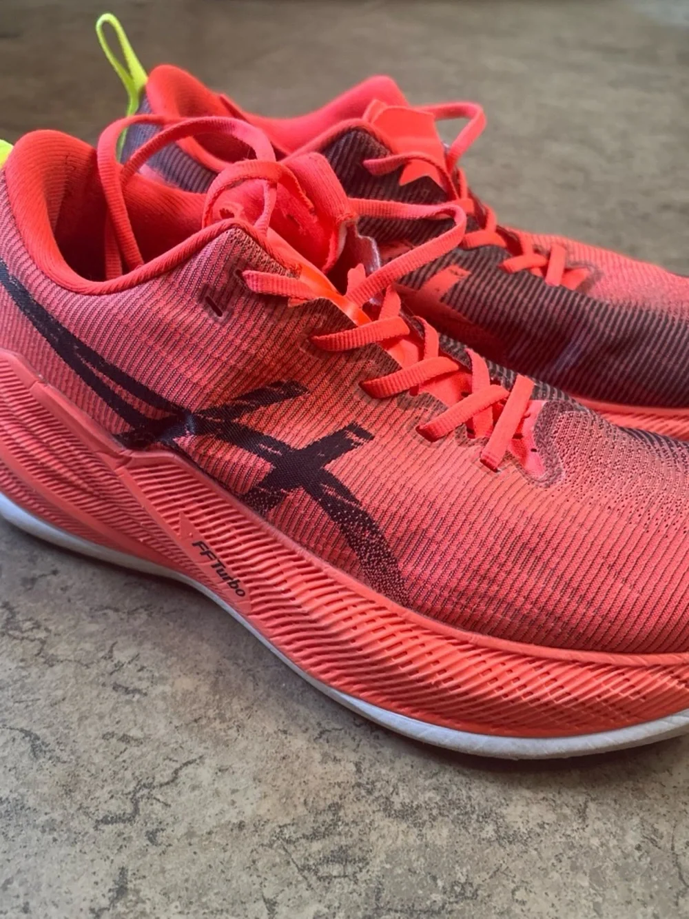 ASICS Superblast