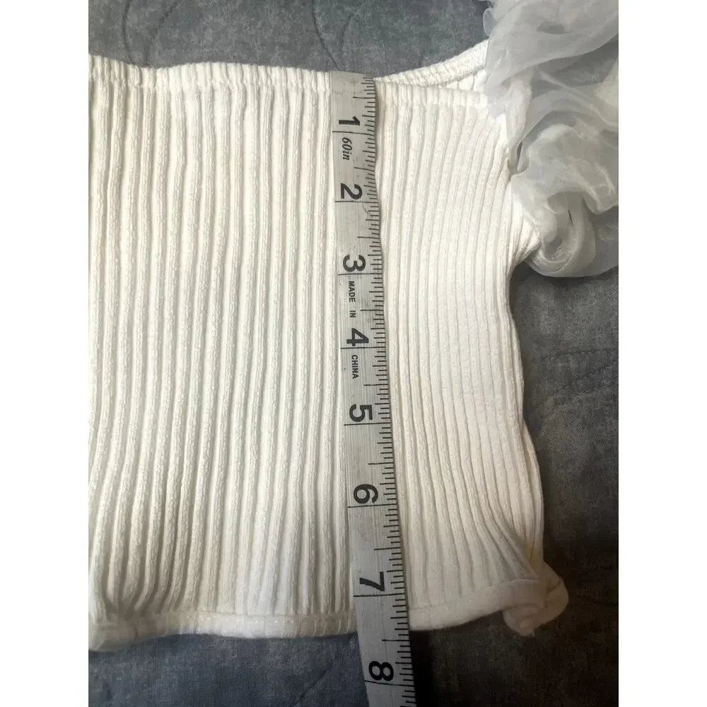 Zara visible small