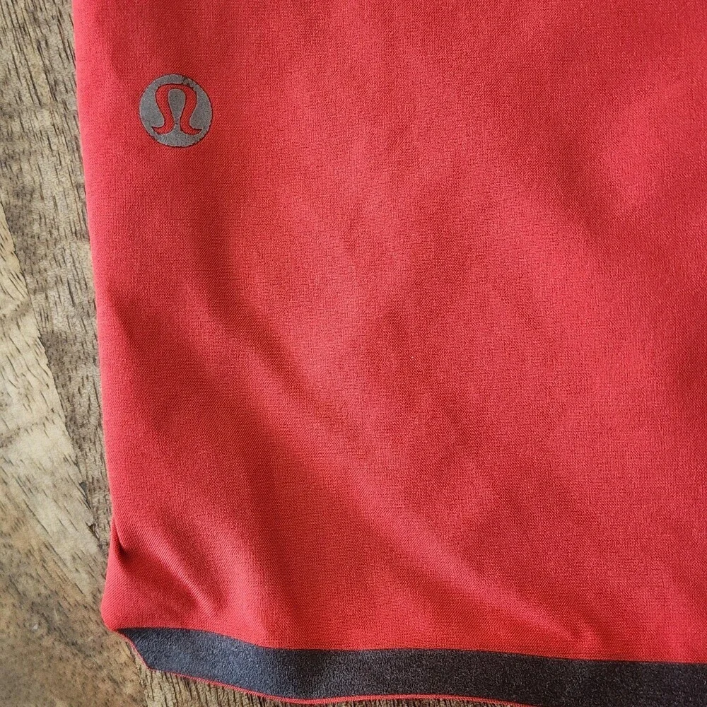 Lululemon Shorts Mens Small Multicolor Colorblock Lined 8 Inch Inseam Running