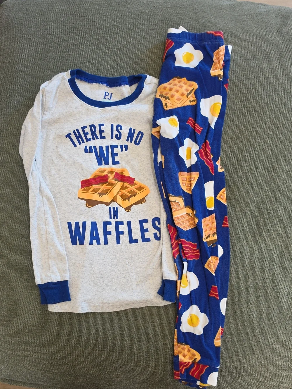 Place Graphic Breakfast Pajama Set - 