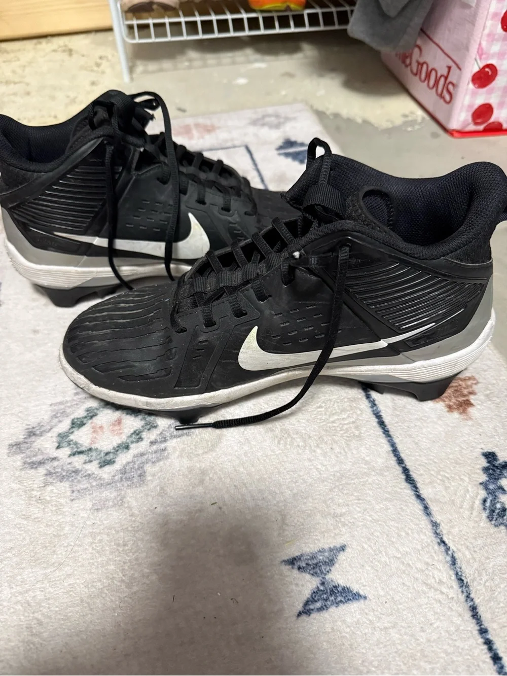 Nike versatile black