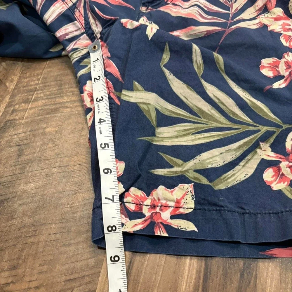 Vintage Y2K Old Navy Shorts Floral Hawaiian Tropical Print Casual