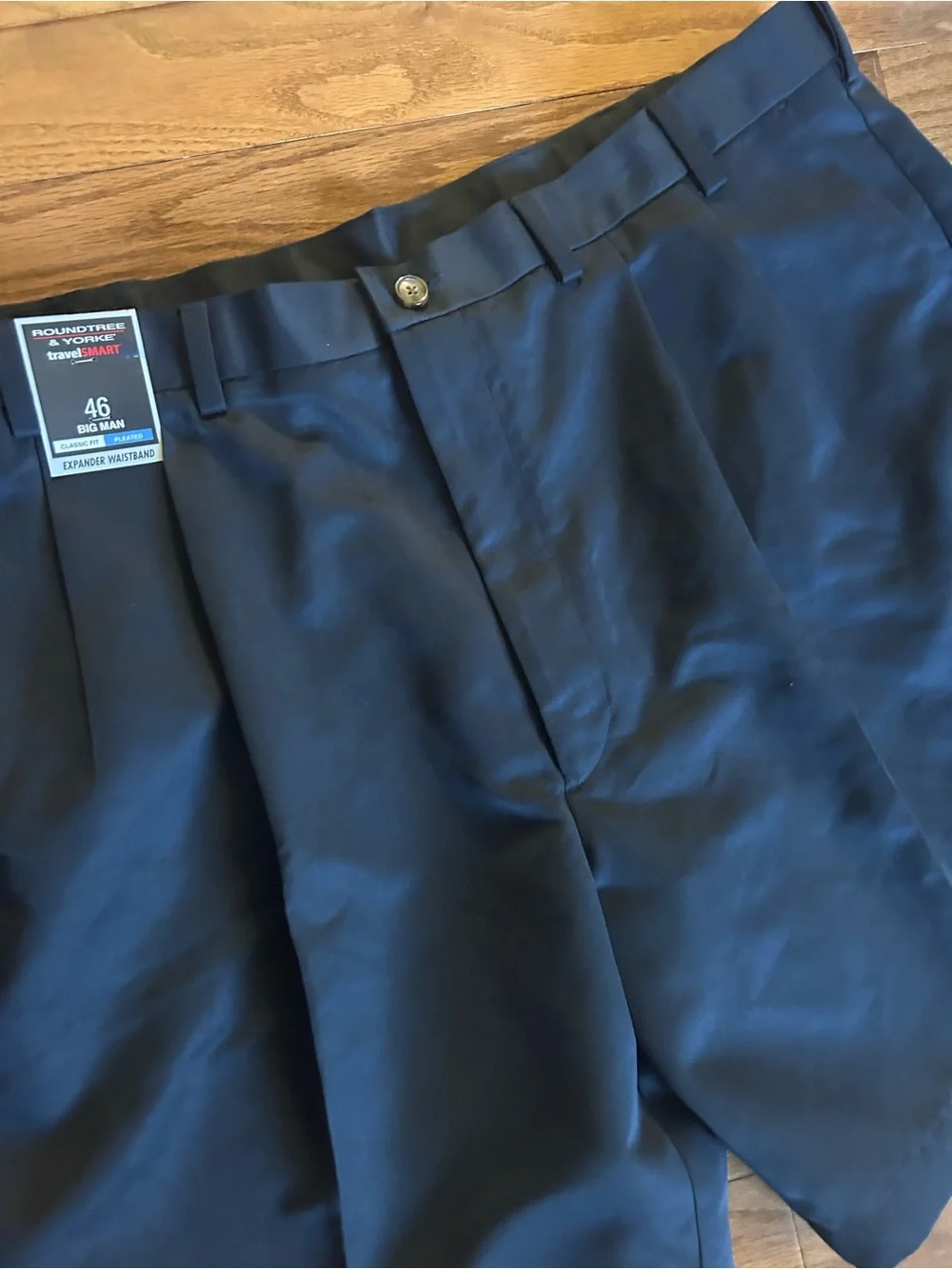 Roundtree & Yorke versatile pleat 23