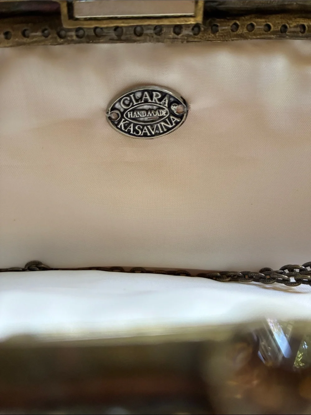 Clara Kasavina crystals clasps missing