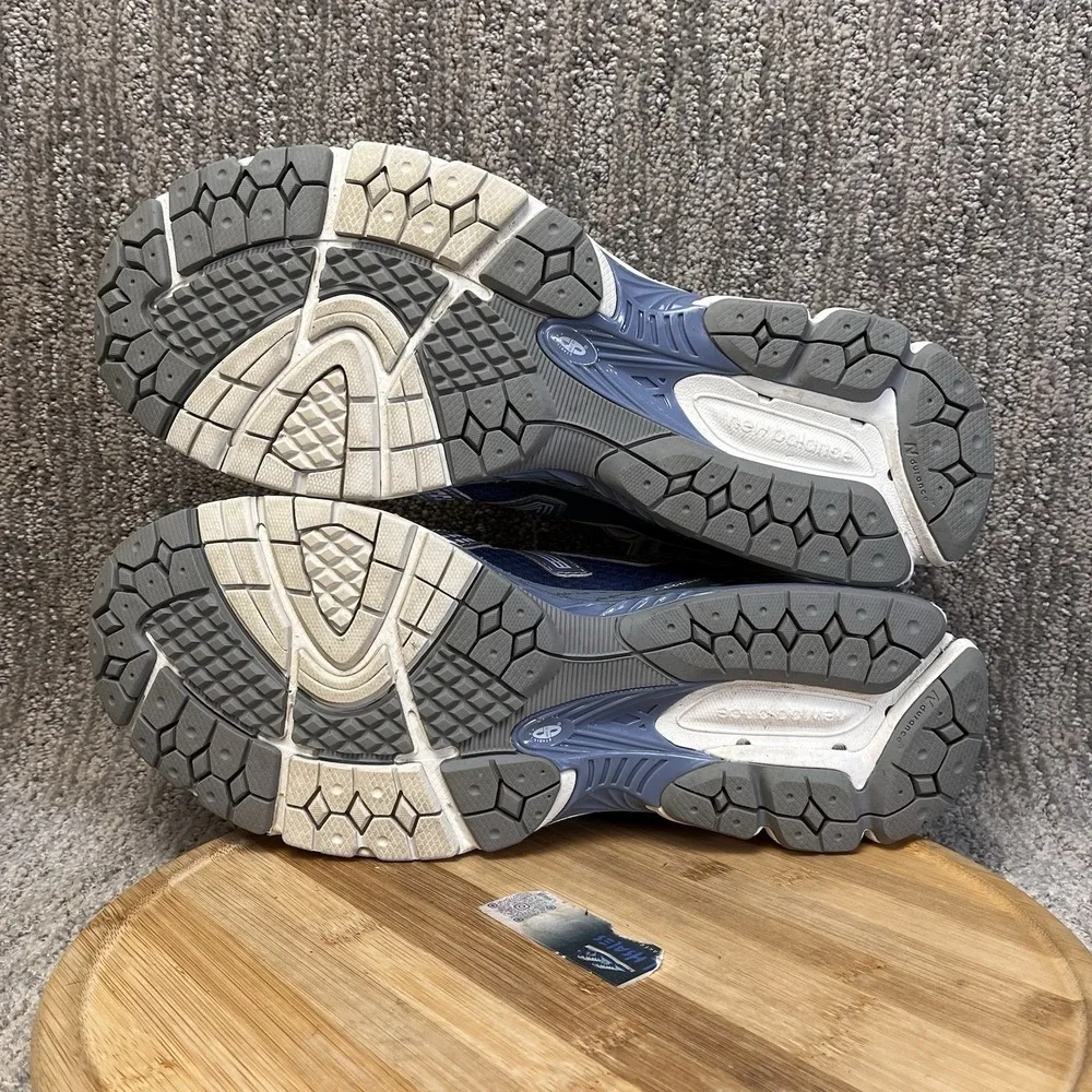 New Balance low insole