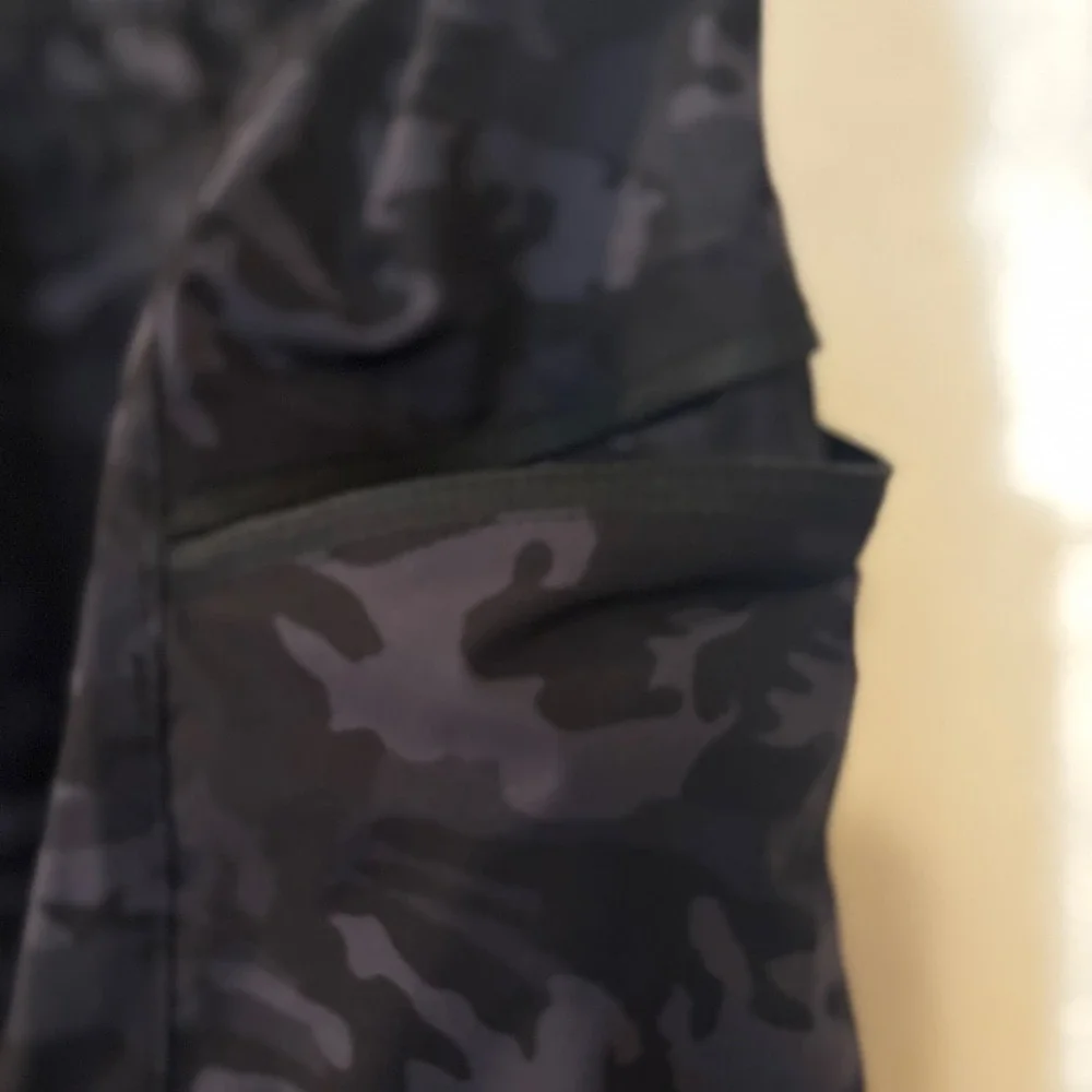 Gradual Men's‎ Hiking Shorts XXL NWT Black Camouflage Pattern Pockets