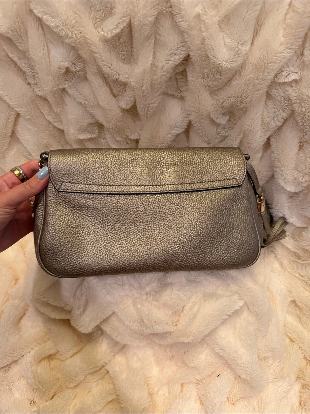 Gucci crossbody pebbled