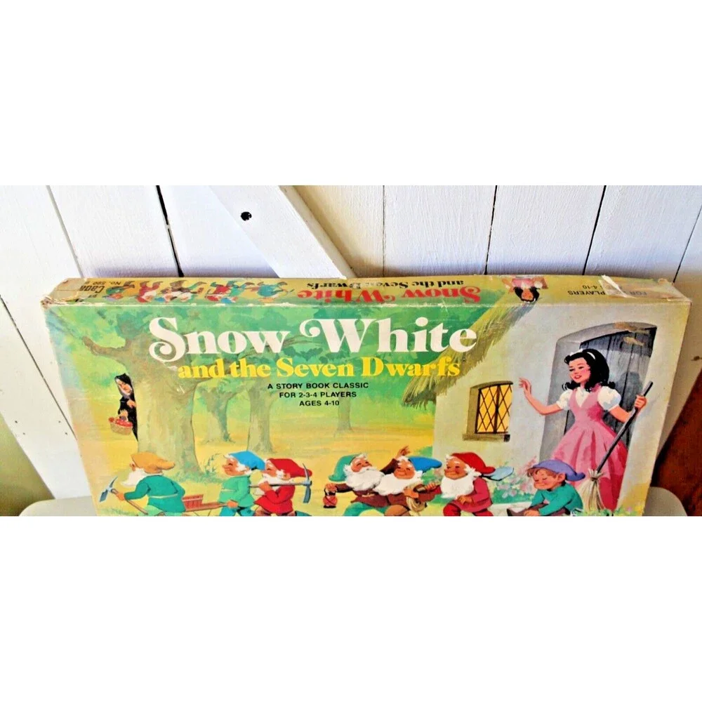 Cadaco snow gather family