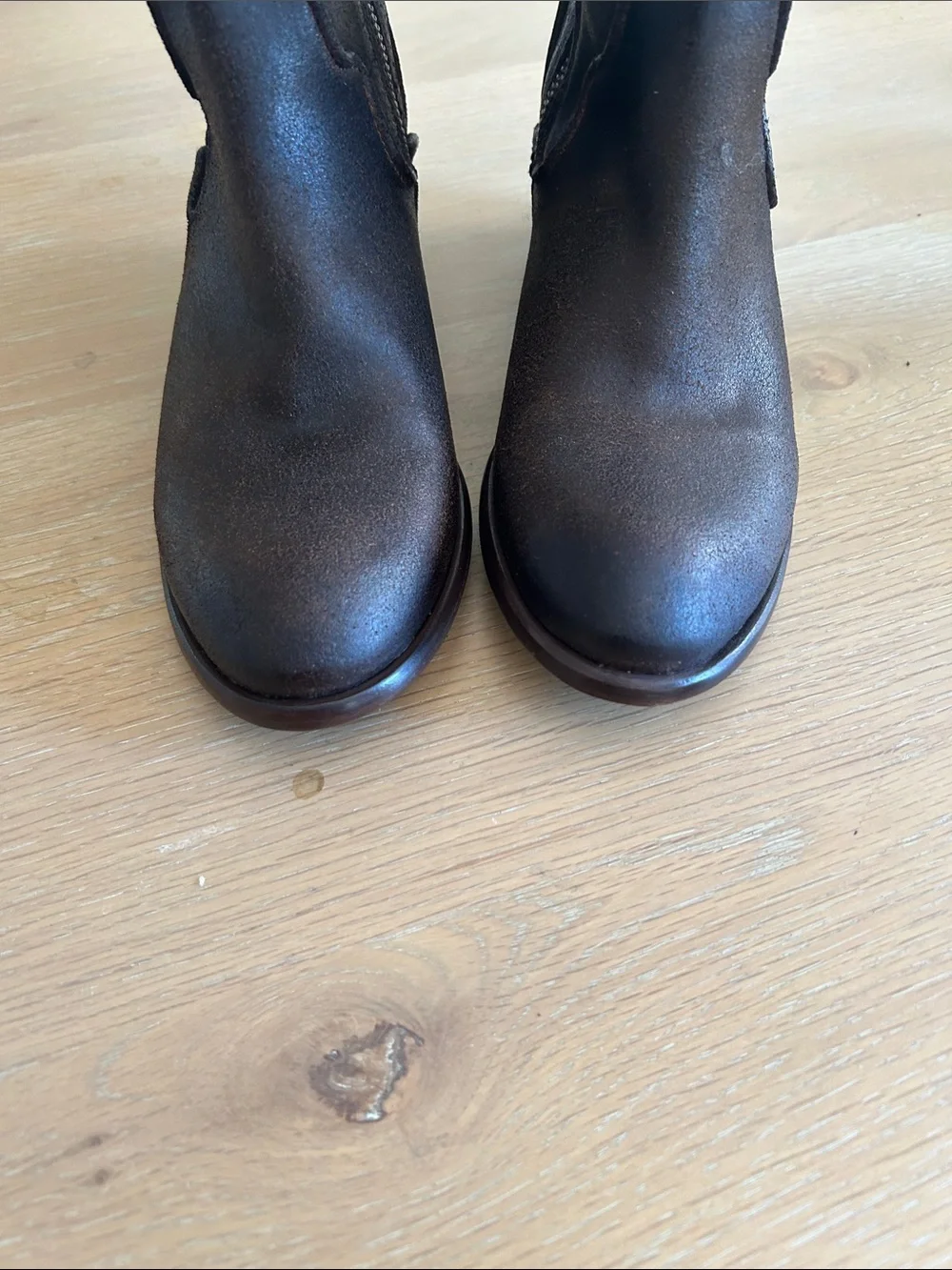 Frye new no