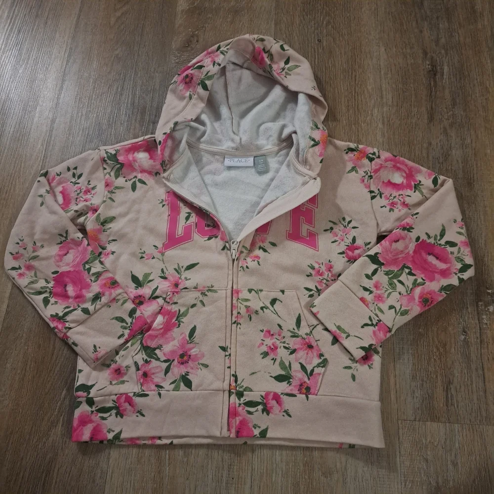 Place stylish floral