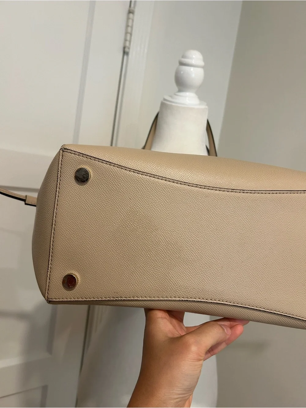 Michael Kors measures 11x15