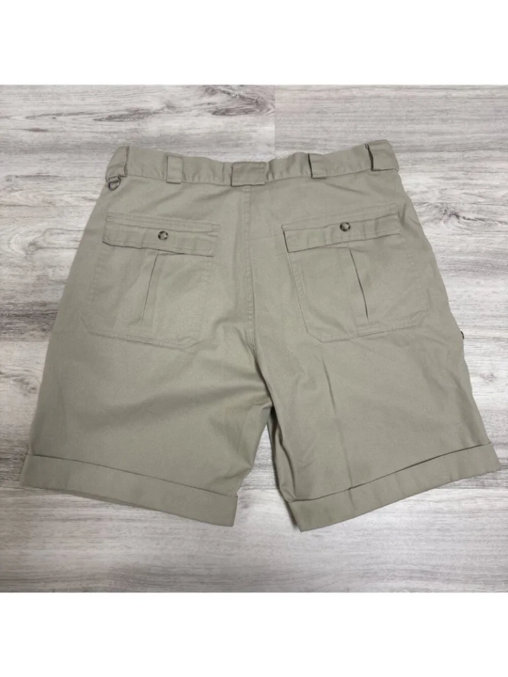 Vintage Tilley Endurables Shorts Mens 38 Beige Pleated Safari Made in Canada